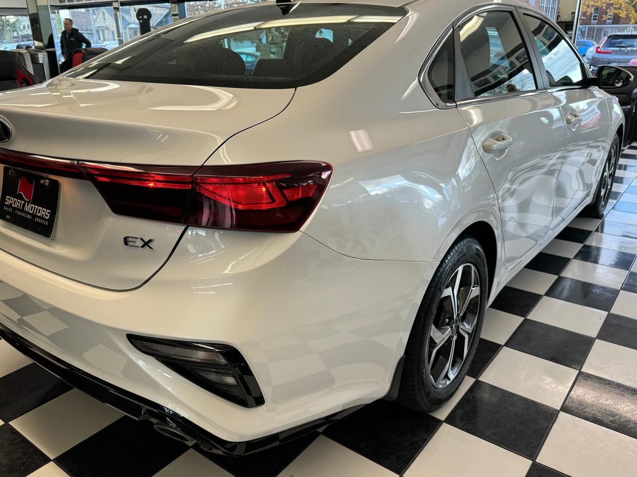 2020 Kia Forte EX+ApplePlay+Lane Keep Assit+Camera+CLEAN CARFAX Photo103