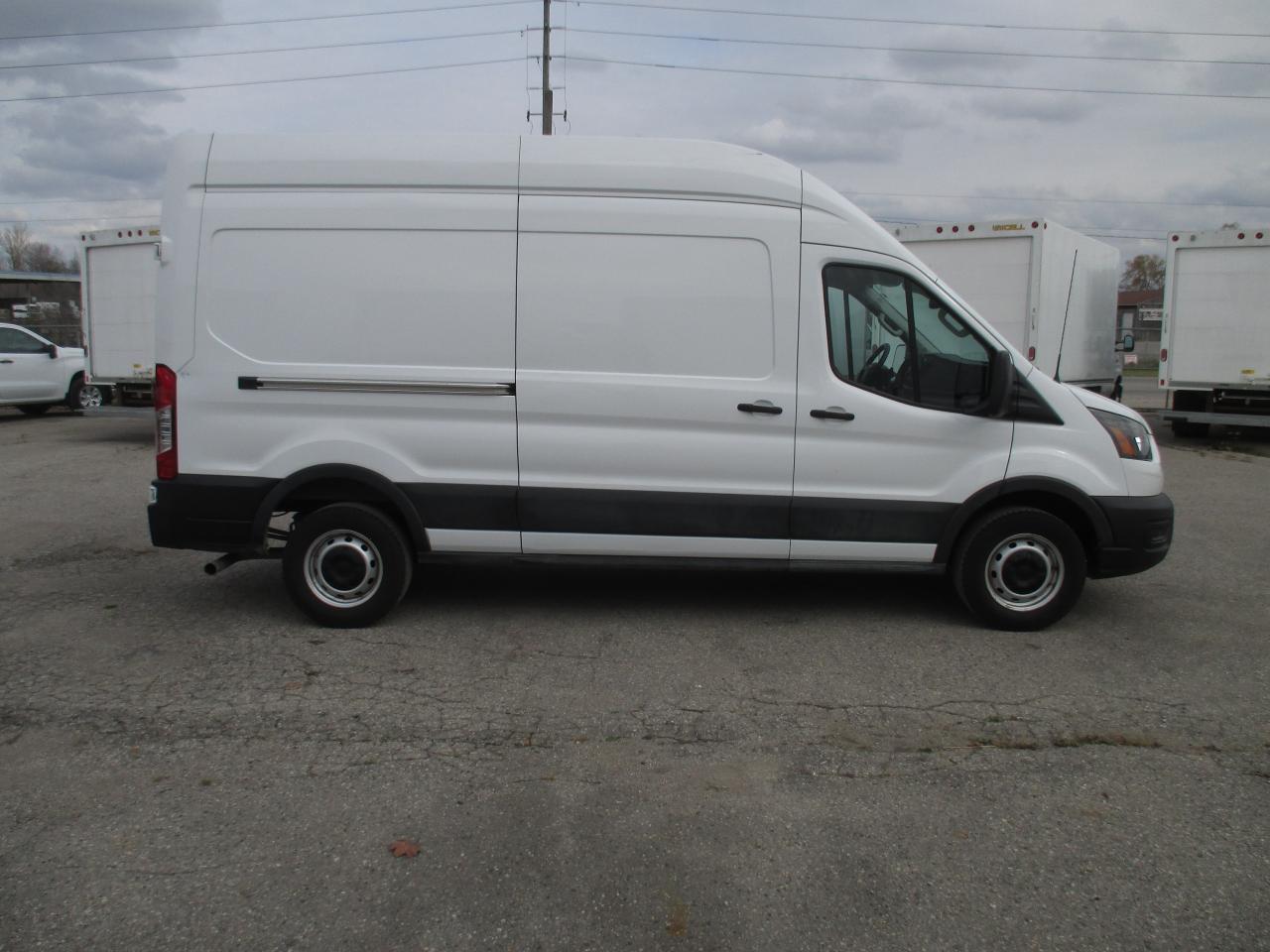 2021 Ford Transit 250 T-250 148" Hi Rf 9070 GVWR RWD - Photo #4
