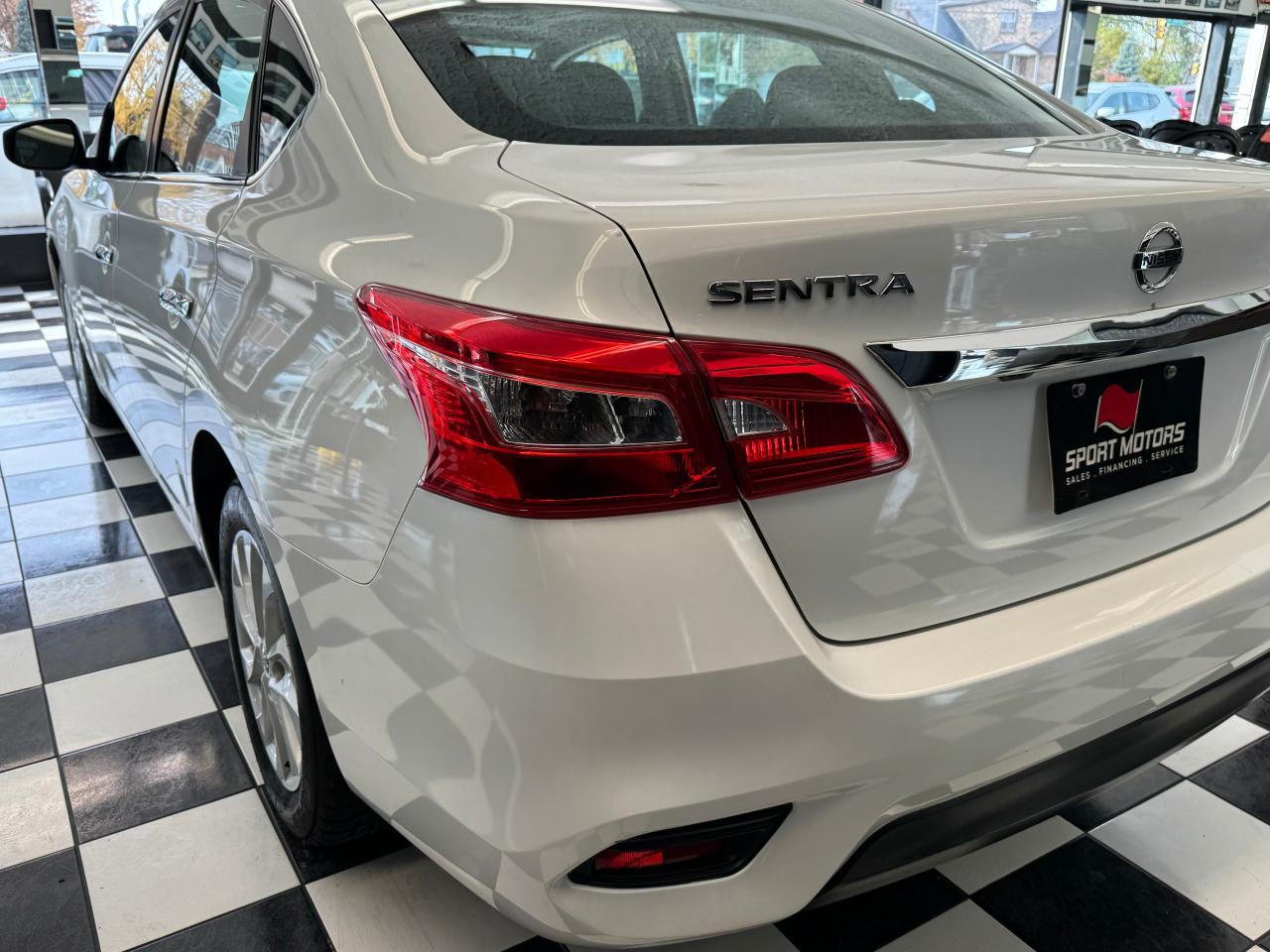 2016 Nissan Sentra SV+Sunroof+Camera+Heated Seats+CLEAN CARFAX - Photo #39