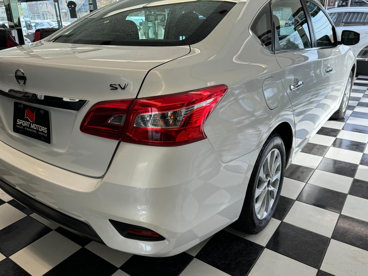 2016 Nissan Sentra SV+Sunroof+Camera+Heated Seats+CLEAN CARFAX - Photo #40