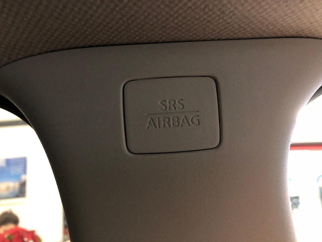 2016 Nissan Sentra SV+Sunroof+Camera+Heated Seats+CLEAN CARFAX - Photo #44