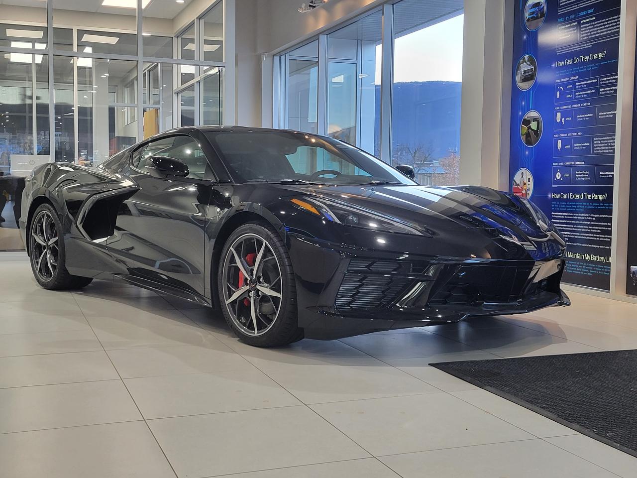 2023 Chevrolet Corvette 2LT Photo0