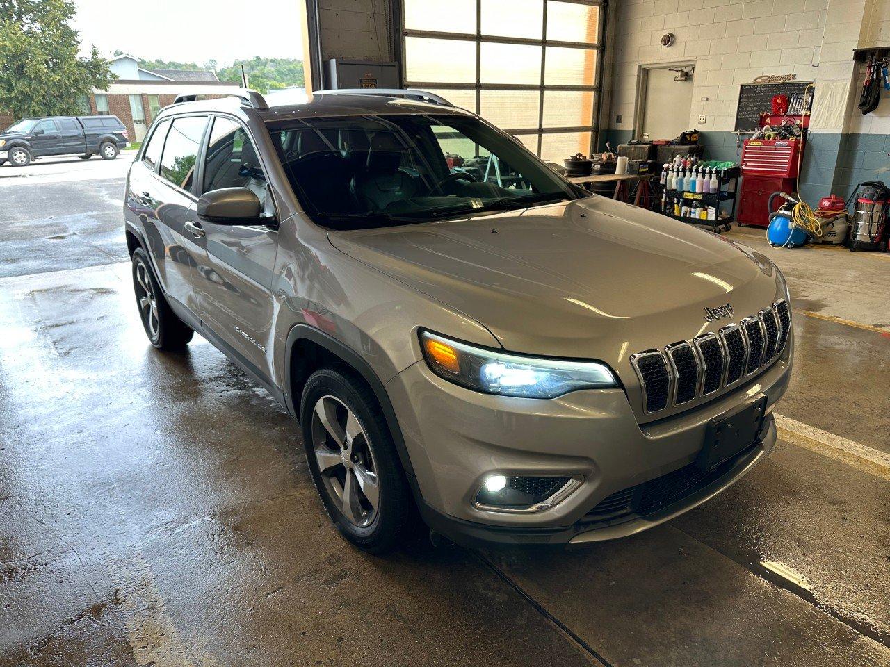 Used 2019 Jeep Cherokee Limited LIMITED 4X4 for sale in Walkerton, ON