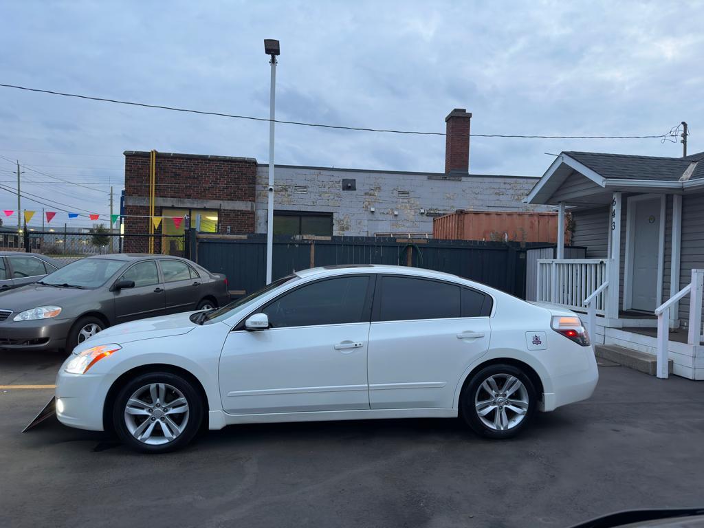 2012 Nissan Altima 3.5 SR - Photo #4