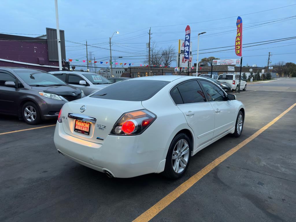 2012 Nissan Altima 3.5 SR - Photo #5