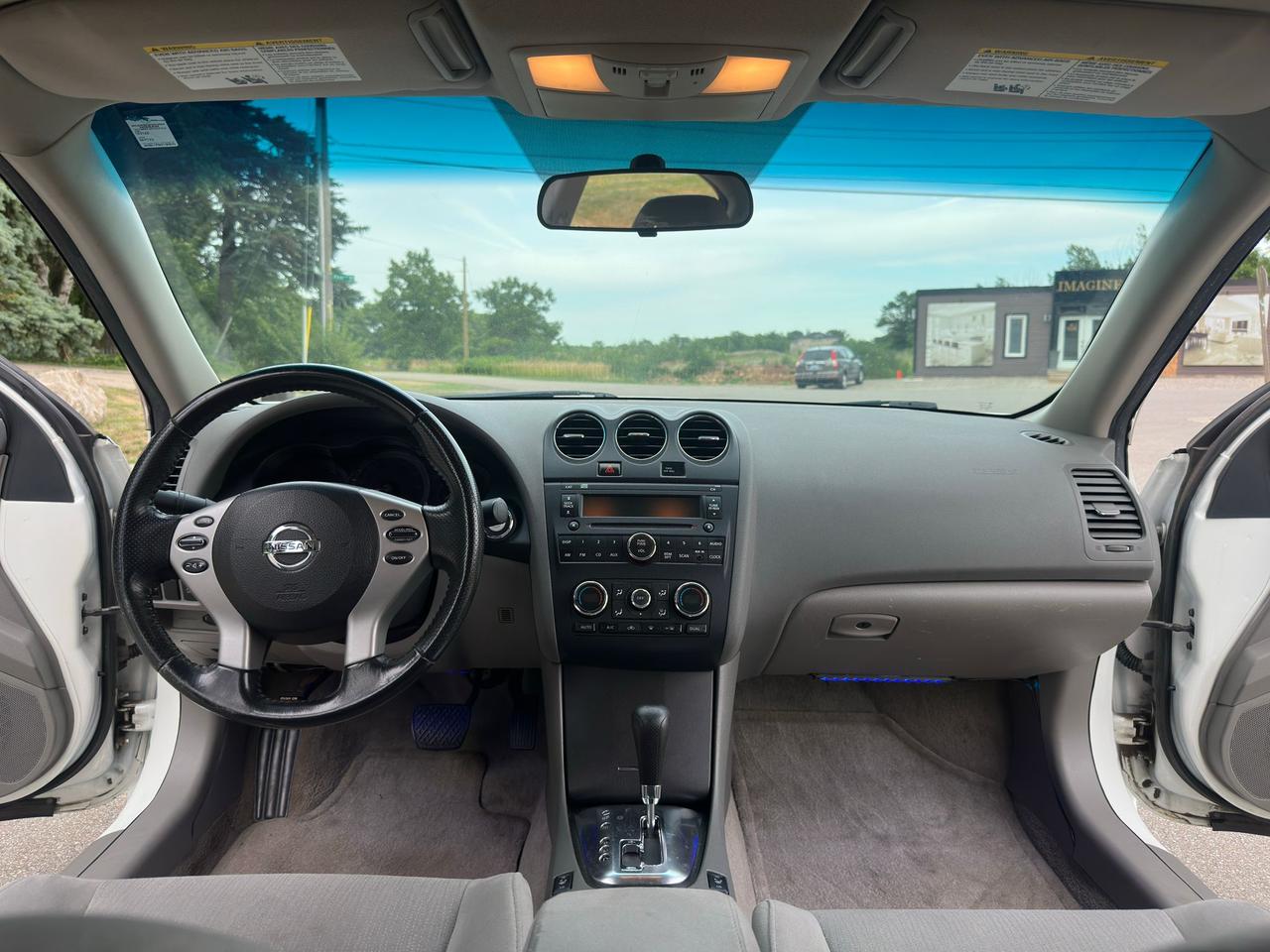 2012 Nissan Altima 4dr Sdn V6 CVT 3.5 SR Photo