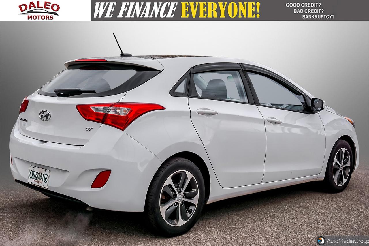 2017 Hyundai Elantra GT HATCHBACK / PANO SUNROOF / H. SEATS / LOW KMS Photo4