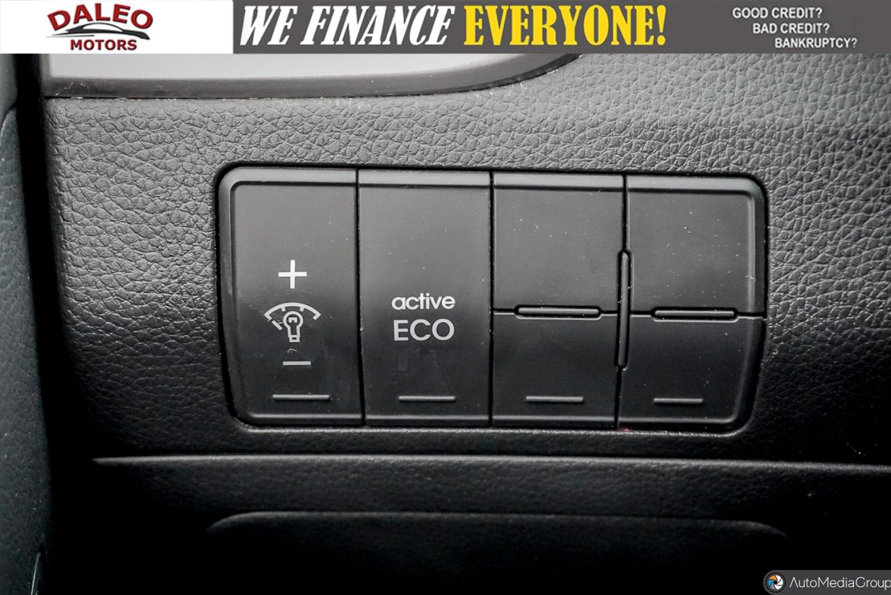 2017 Hyundai Elantra GT HATCHBACK / PANO SUNROOF / H. SEATS / LOW KMS Photo