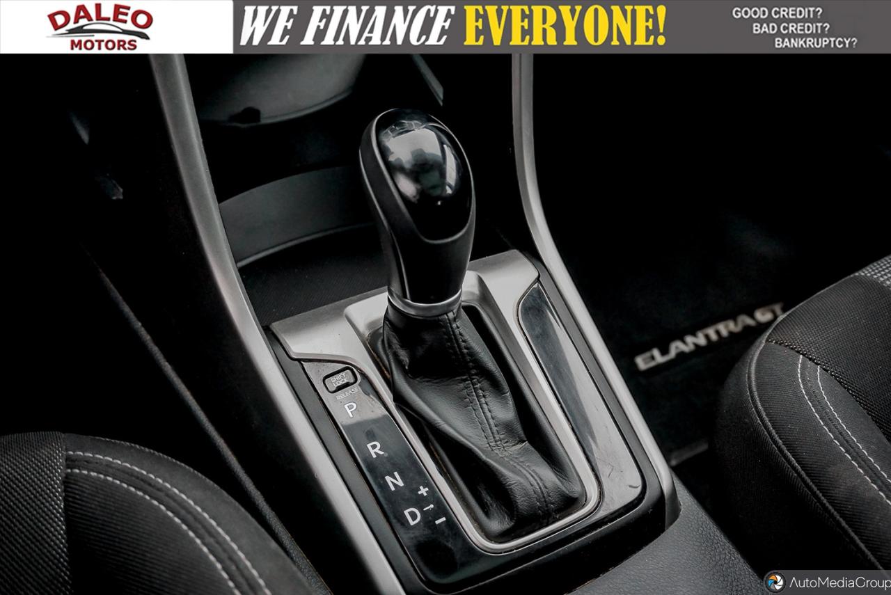 2017 Hyundai Elantra GT HATCHBACK / PANO SUNROOF / H. SEATS / LOW KMS Photo