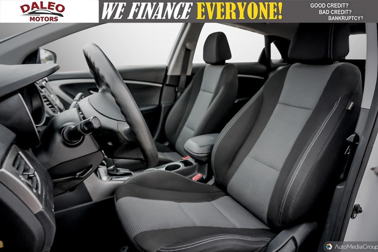 2017 Hyundai Elantra GT HATCHBACK / PANO SUNROOF / H. SEATS / LOW KMS Photo13