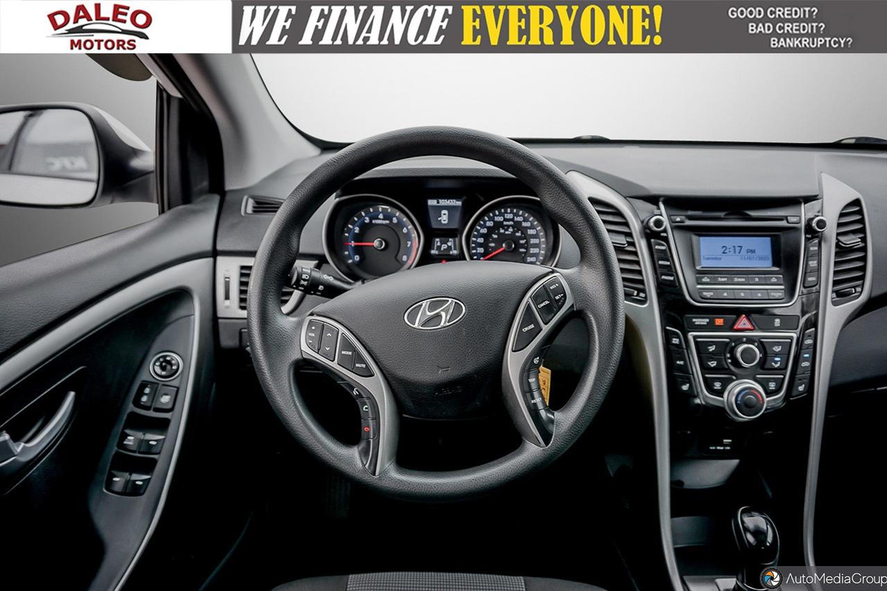 2017 Hyundai Elantra GT HATCHBACK / PANO SUNROOF / H. SEATS / LOW KMS Photo18