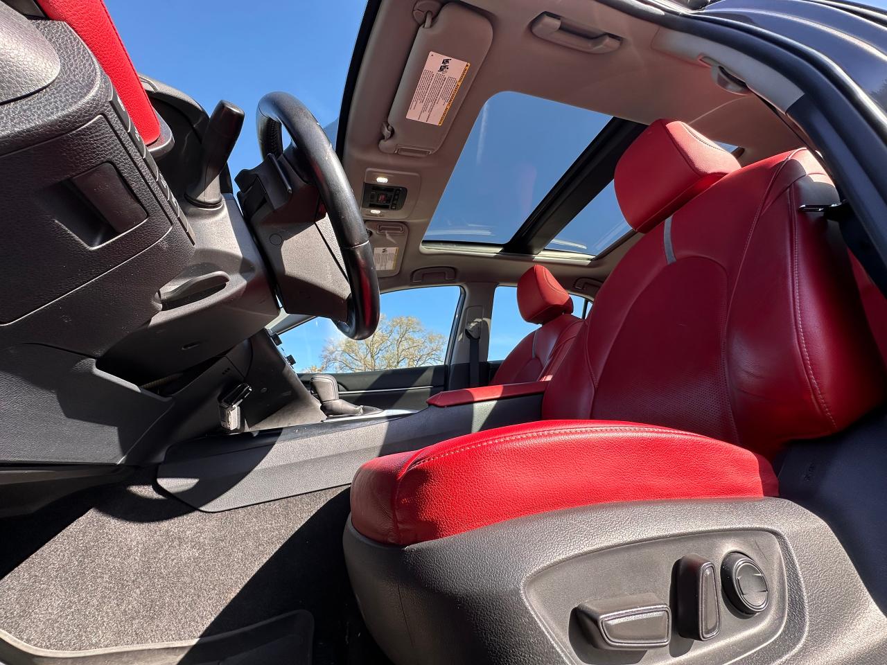 2019 Toyota Camry XSE Auto - Photo #29
