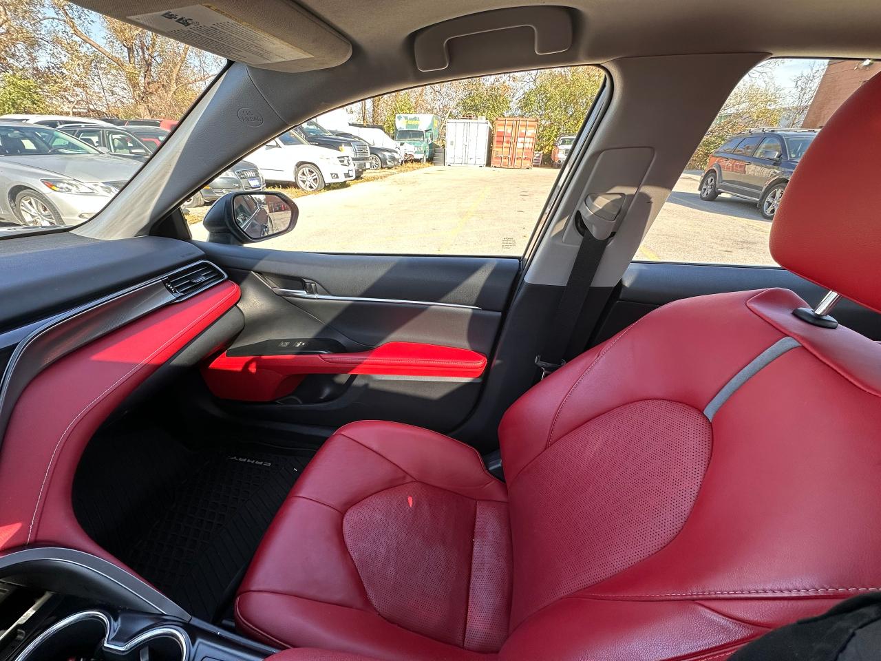2019 Toyota Camry XSE Auto - Photo #24