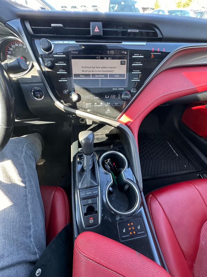 2019 Toyota Camry XSE Auto - Photo #20