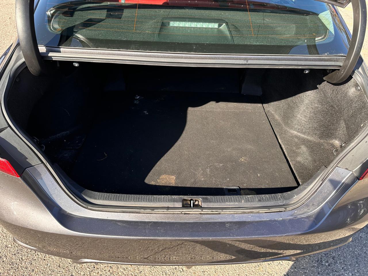 2019 Toyota Camry XSE Auto - Photo #31