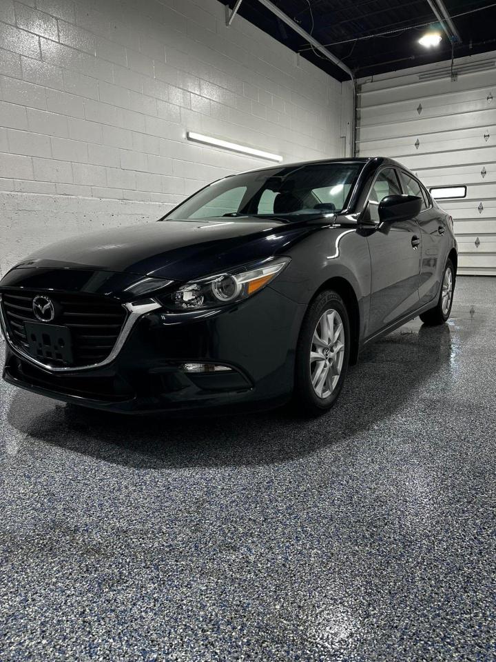2018 Mazda MAZDA3 SE Auto