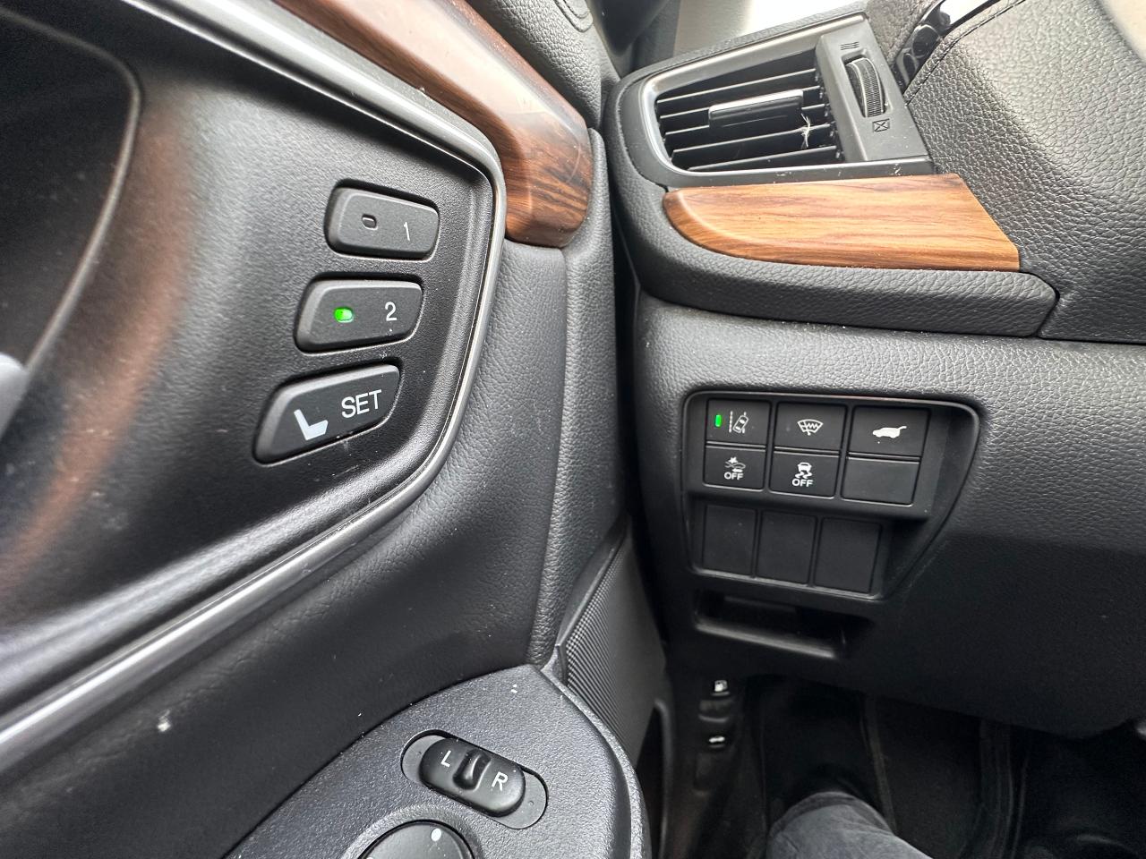 2017 Honda CR-V AWD 5DR EX-L Photo