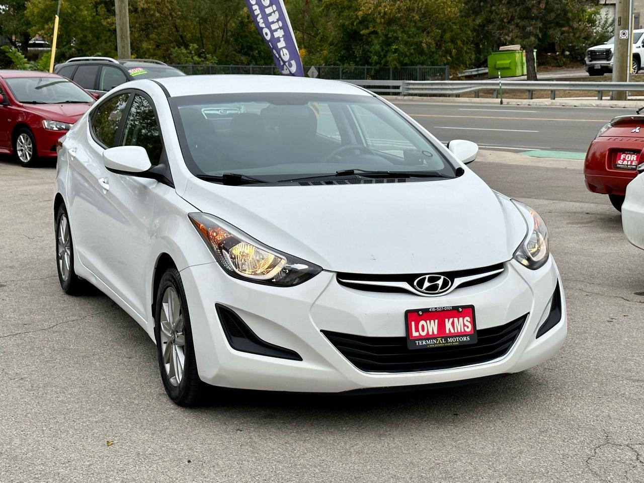 2015 Hyundai Elantra  - Photo #5