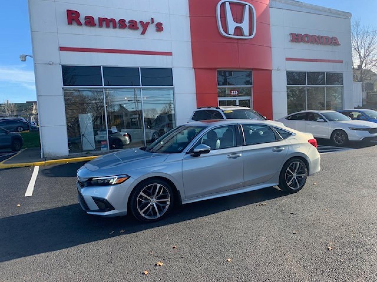 2022 Honda Civic 4D TOURING CVT