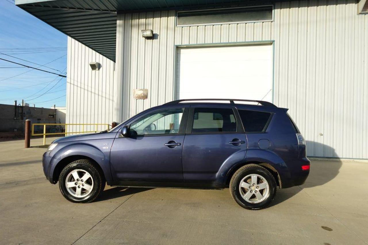 2008 Mitsubishi Outlander 4WD 4dr LS Photo2