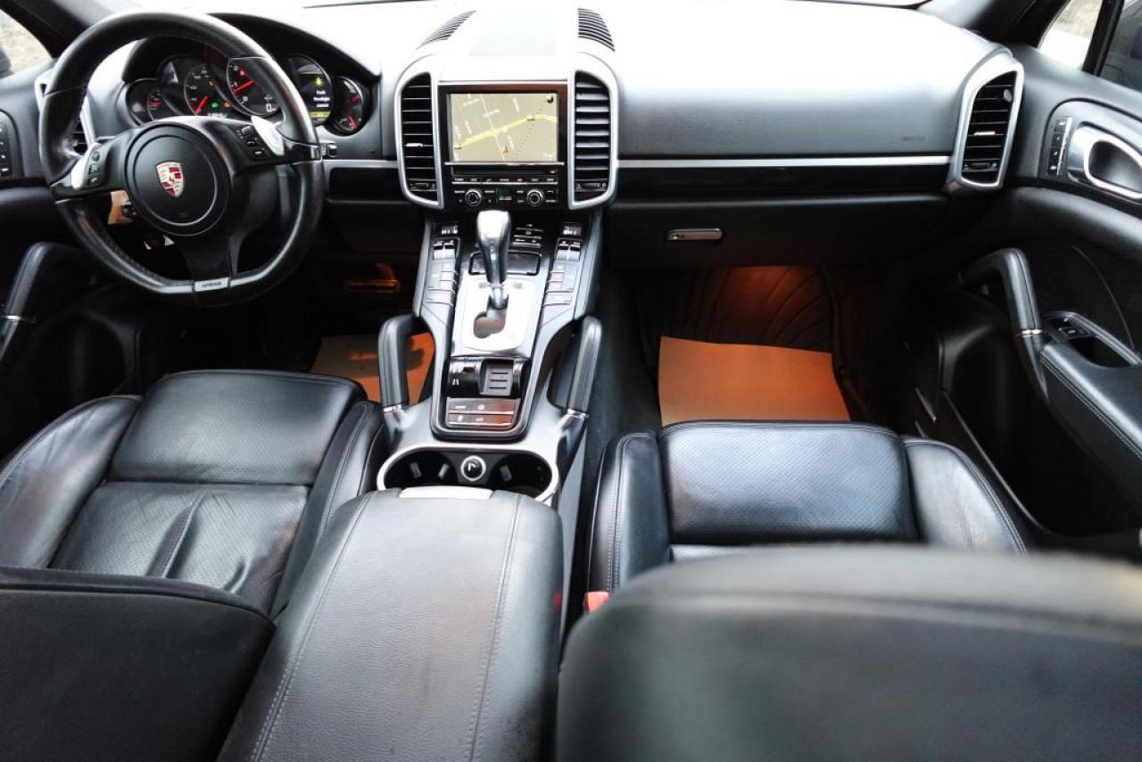 2011 Porsche Cayenne AWD 4dr Photo3