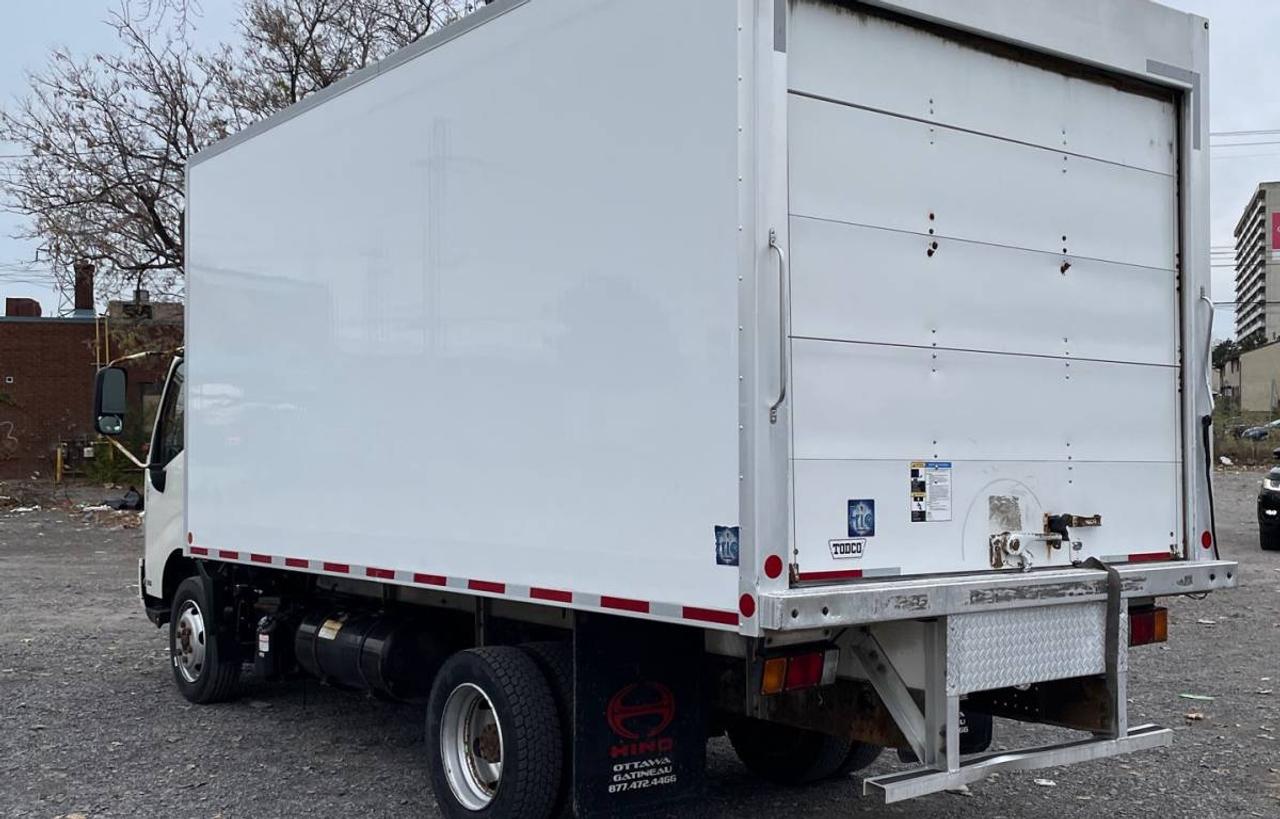 2017 Hino 195 | DIESEL | 16' REEFER BOX | LOW TEMP INSULATED FREEZER UNIT Photo3
