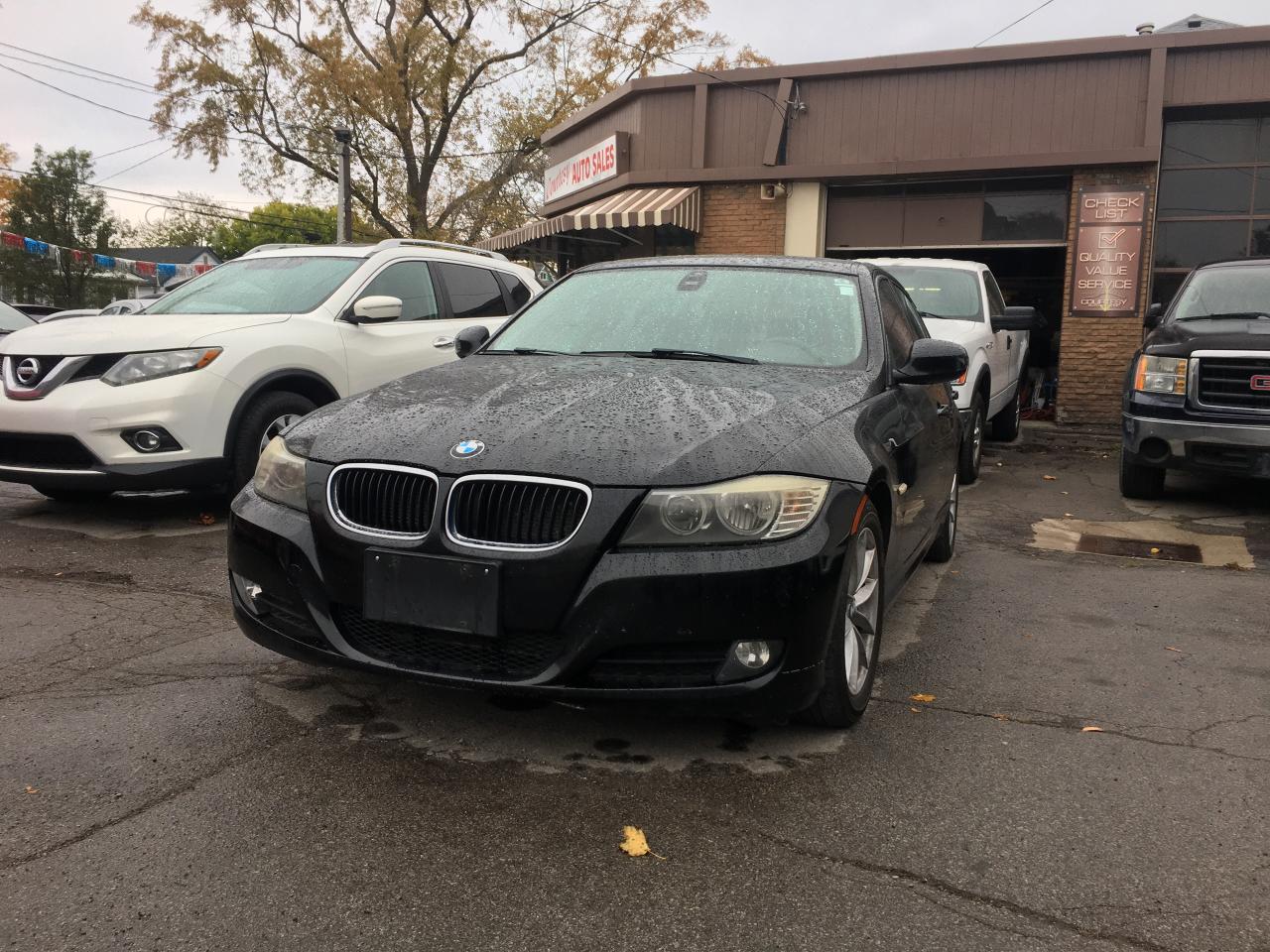 2010 BMW 3 Series The Ultimate Driving Experience - 4dr Sdn 323i RWD