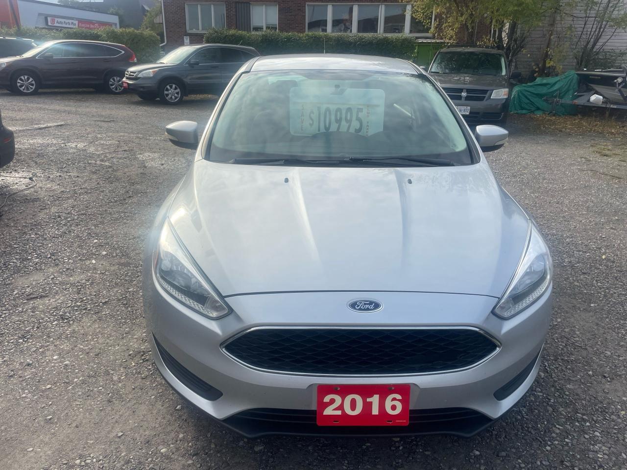 Used 2016 Ford Focus SE for sale in Hamilton, ON
