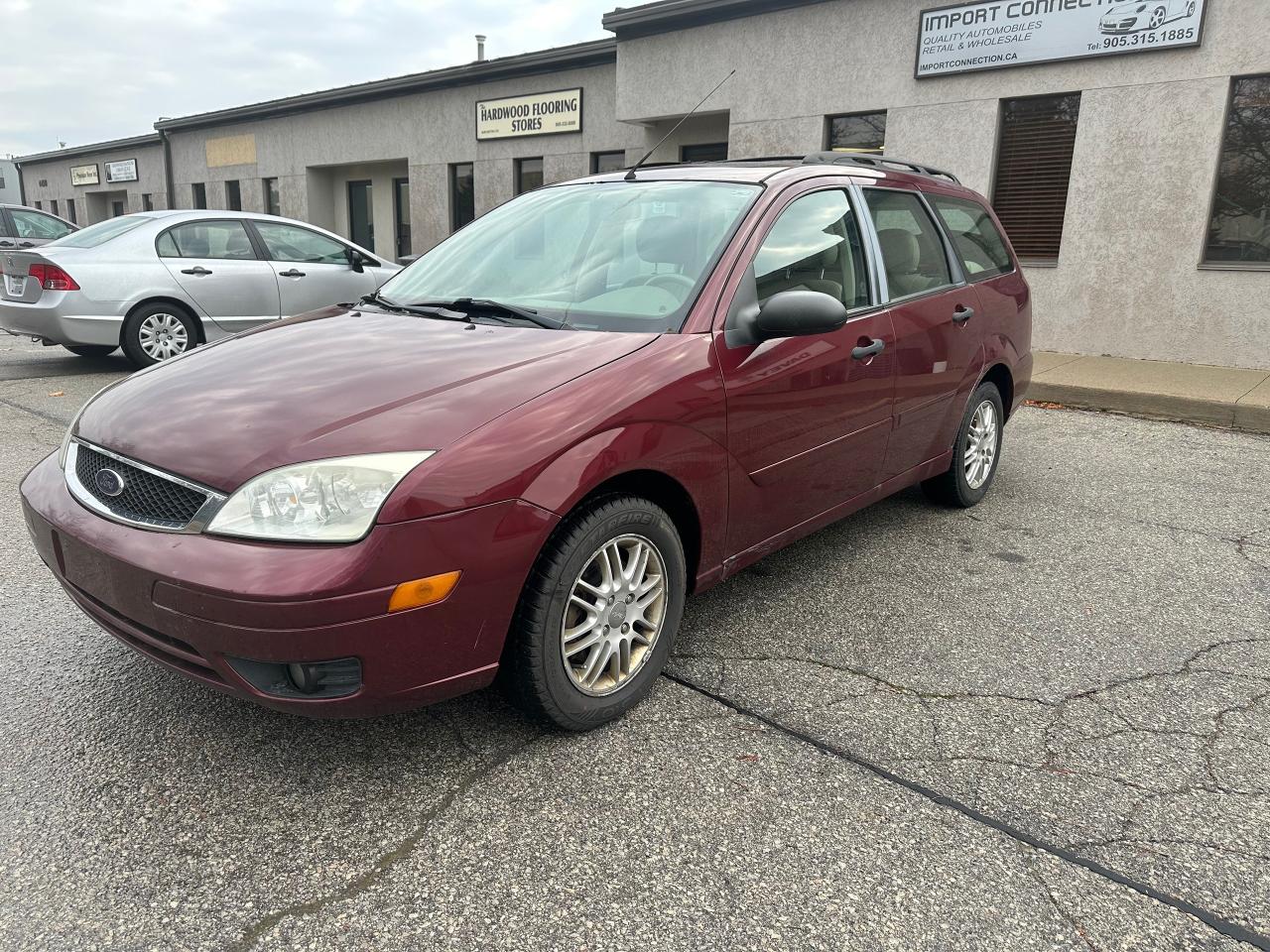 Used 2007 Ford Focus SES,LEATHER,SUNROOF DRIVES GOOD... for sale in Burlington, ON