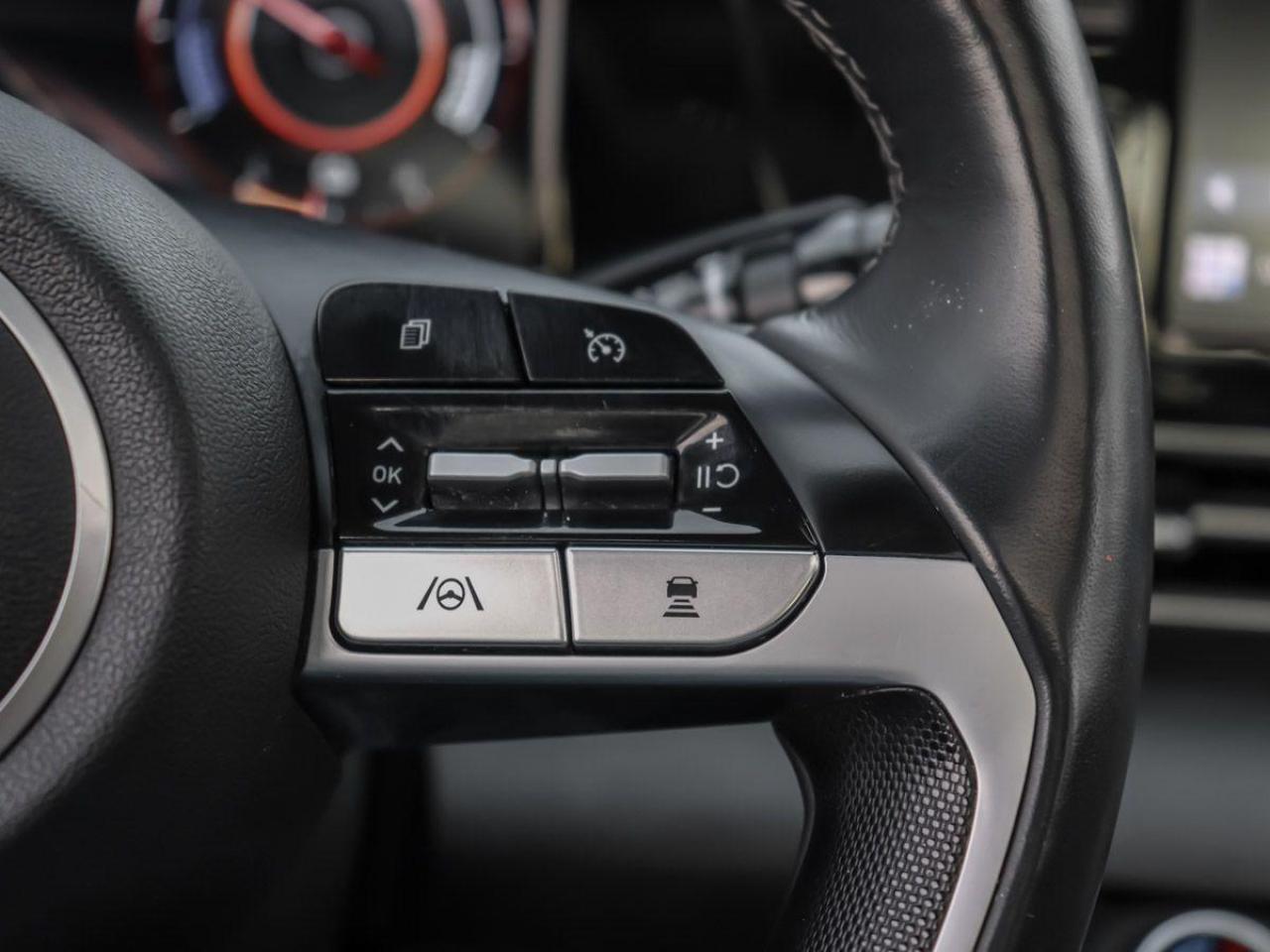 2022 Hyundai Elantra HybridUltimateNavigationRemoteStarterHeatedSeats Photo