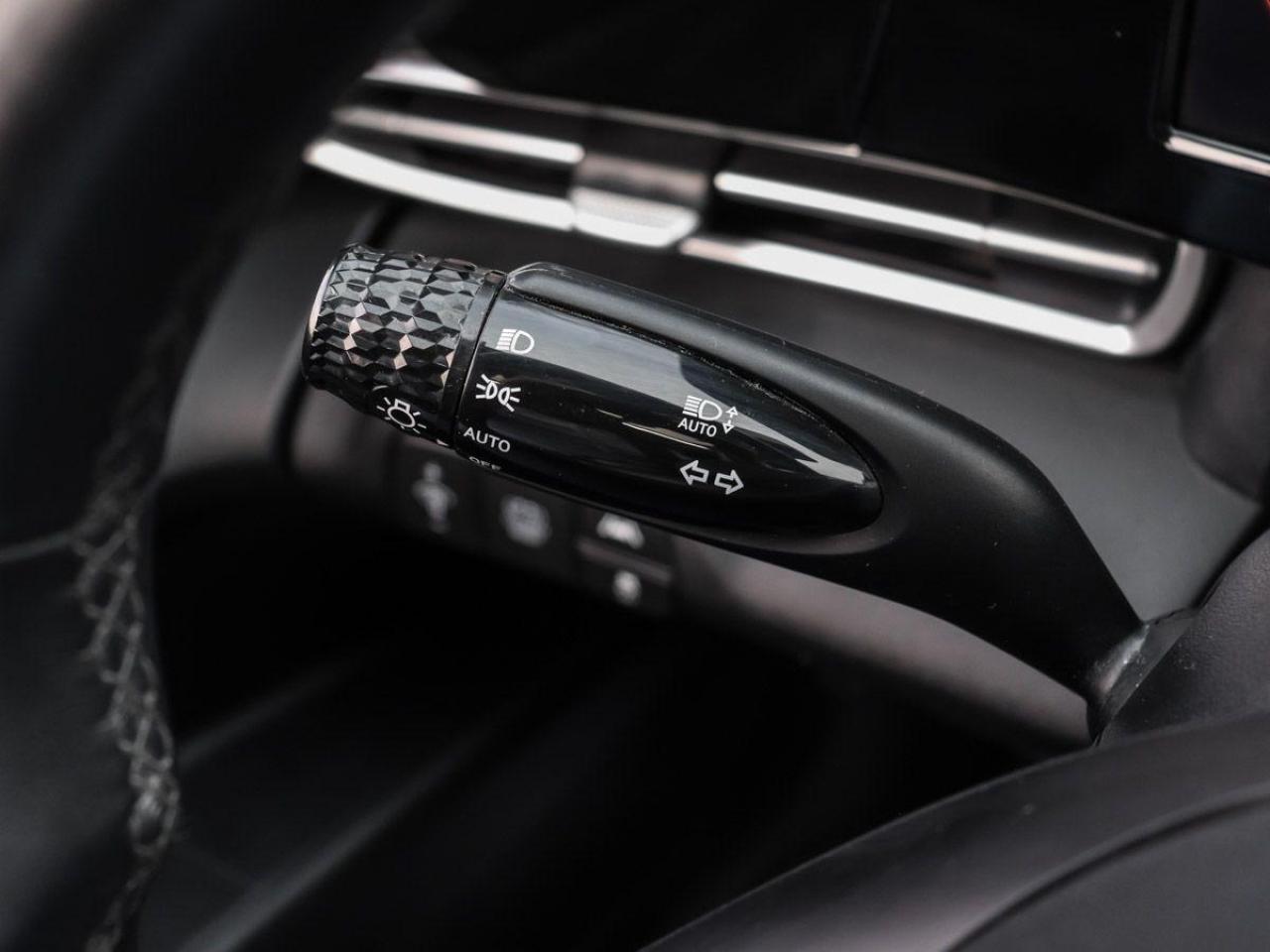 2022 Hyundai Elantra HybridUltimateNavigationRemoteStarterHeatedSeats Photo