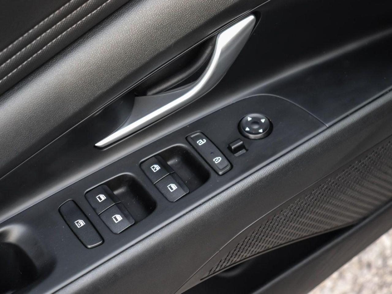 2022 Hyundai Elantra HybridUltimateNavigationRemoteStarterHeatedSeats Photo