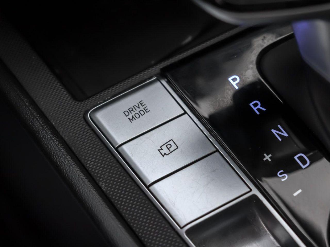 2022 Hyundai Elantra HybridUltimateNavigationRemoteStarterHeatedSeats Photo