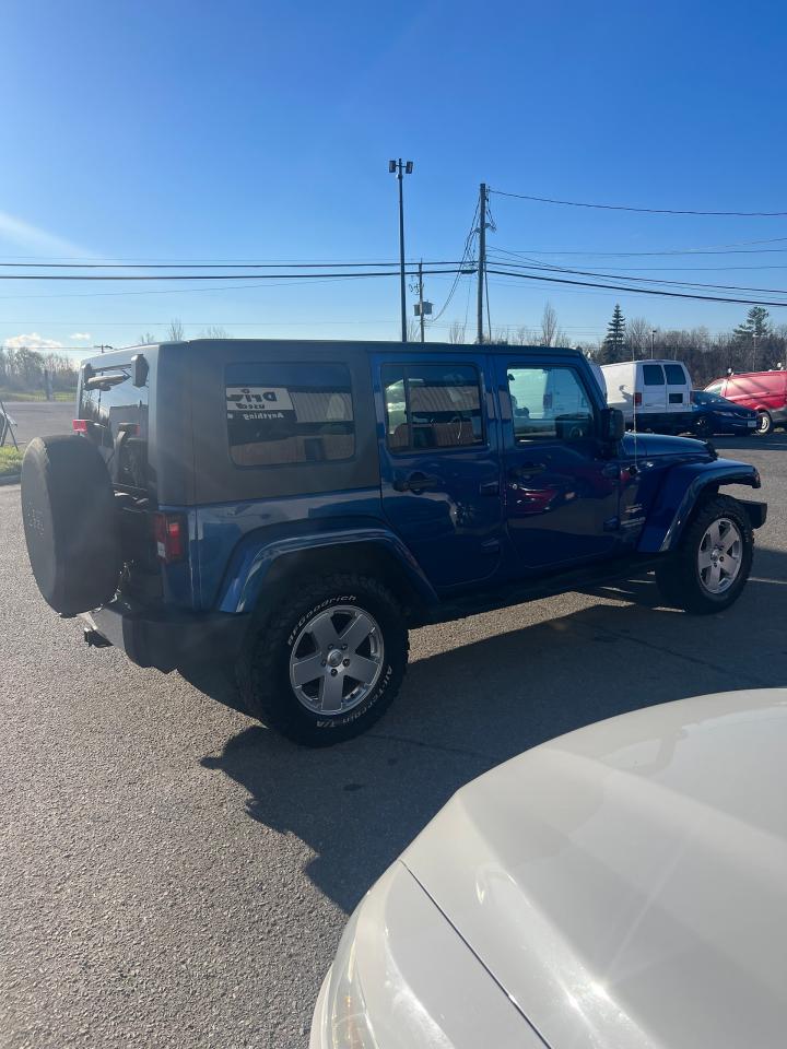 2010 Jeep Wrangler 4WD 4DR SAHARA Photo4