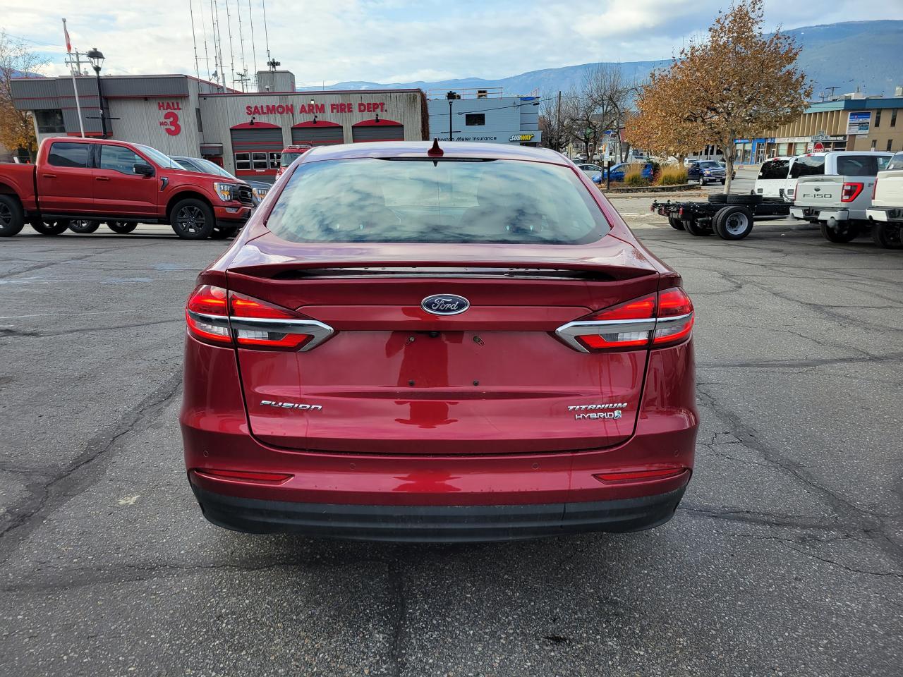 2019 Ford Fusion Hybrid Titanium Photo5