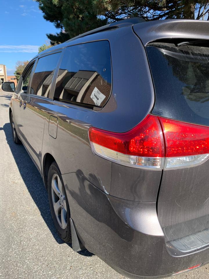 2011 Toyota Sienna LE-8 passenger - Photo #6