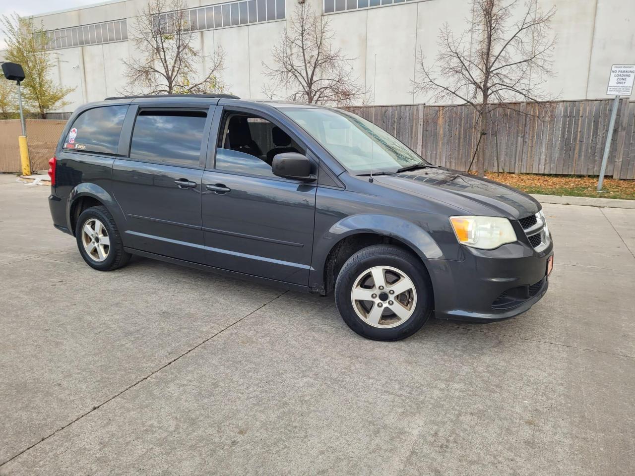 2012 Dodge Grand Caravan Stow & Go, 7 Passenger, 3/Y Warranty available