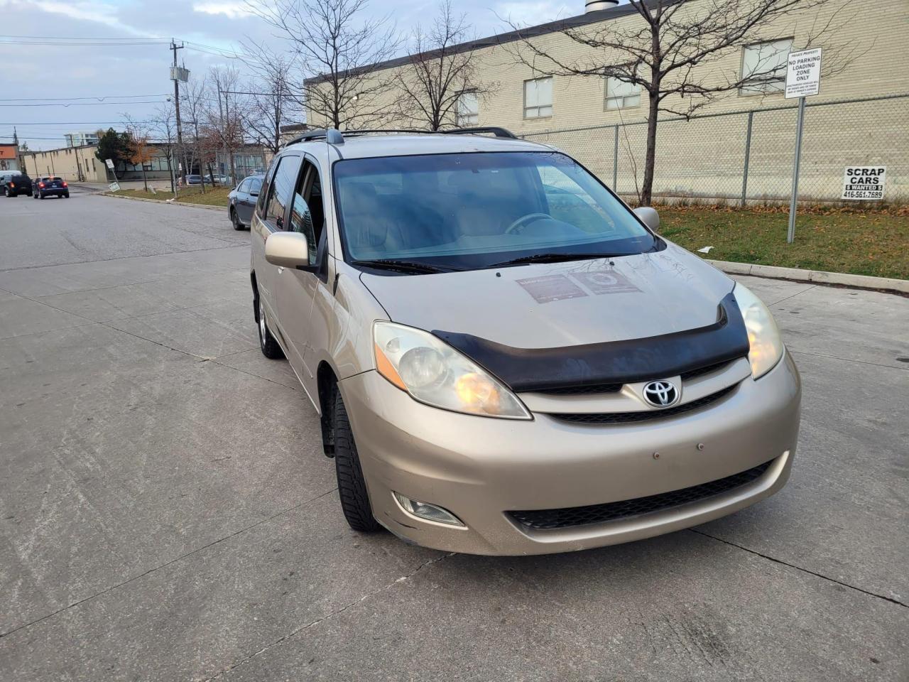 Used 2007 Toyota Sienna LE, Leather seats, Auto, 7 passenger, warrant Avai for sale in Toronto, ON