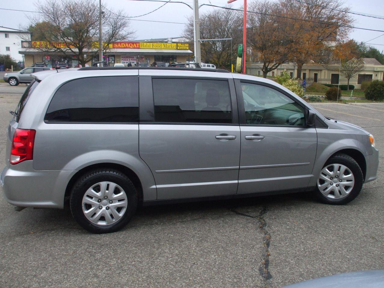 2016 Dodge Grand Caravan SXT,Certified,7 Passengers,Trailer Hitch,Bluetooth - Photo #6