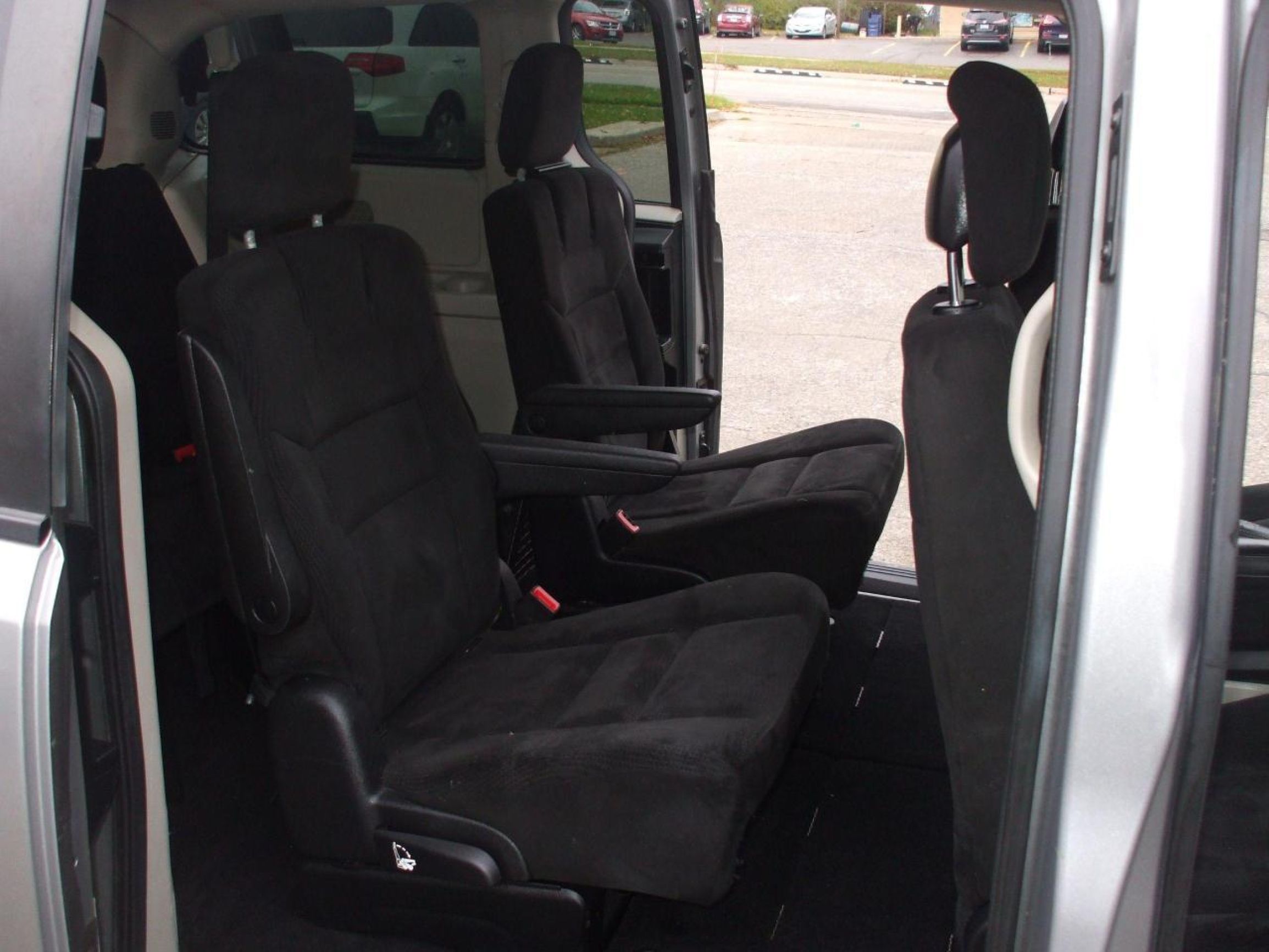 2016 Dodge Grand Caravan SXT,Certified,7 Passengers,Trailer Hitch,Bluetooth