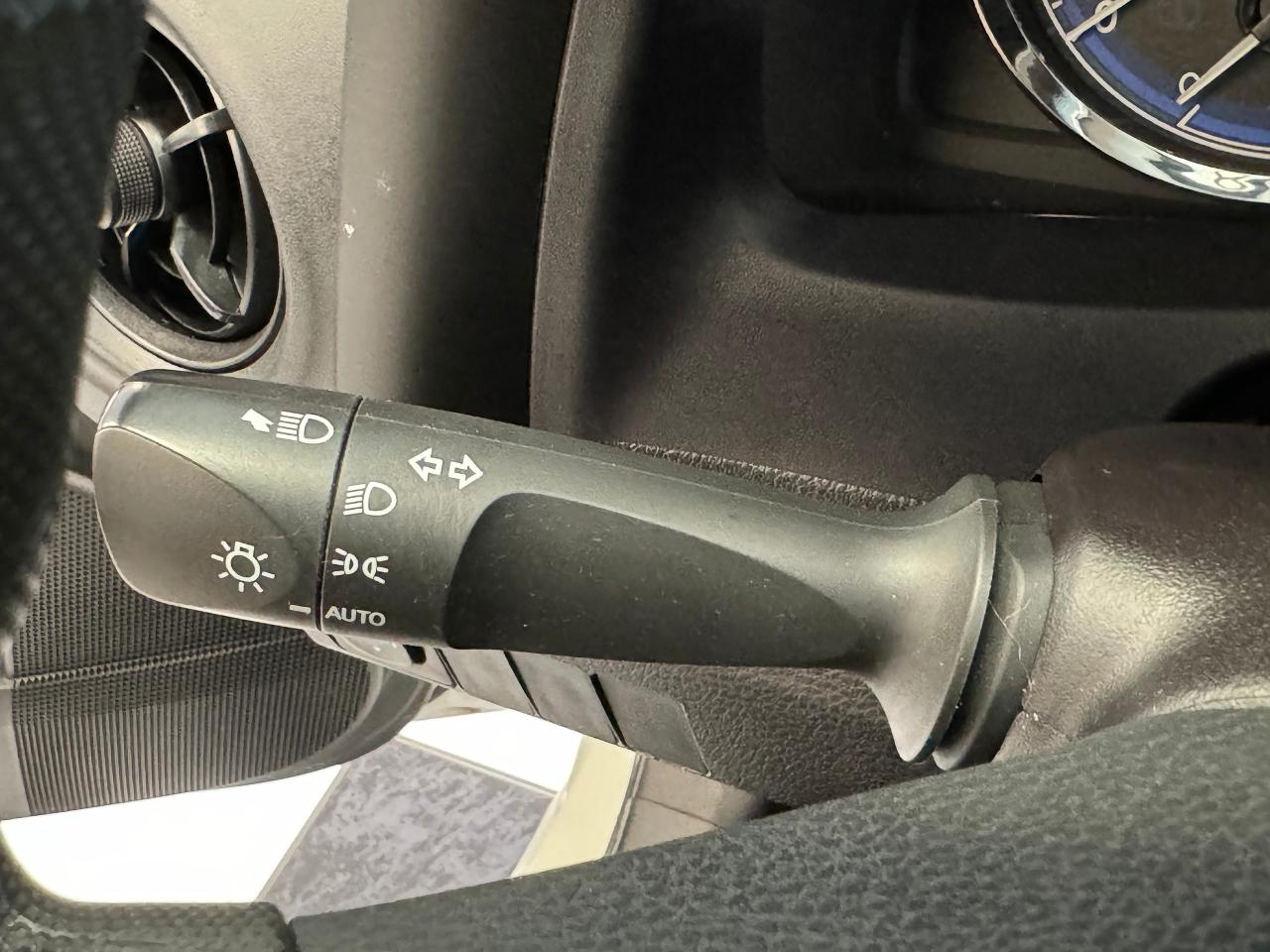 2019 Toyota Corolla CE+New Tires+Camera+Clean Carfax Photo106