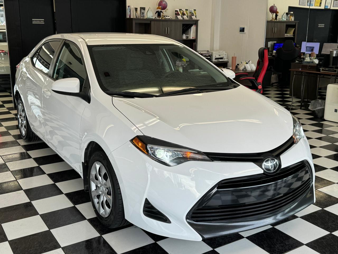 2019 Toyota Corolla CE+New Tires+Camera+Clean Carfax - Photo #5