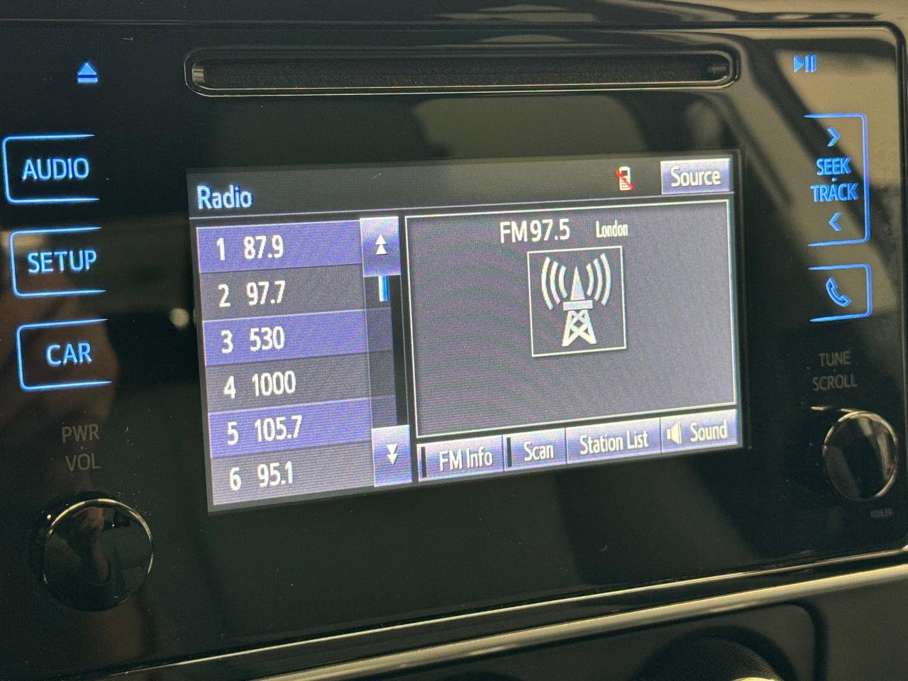 2019 Toyota Corolla CE+New Tires+Camera+Clean Carfax Photo88