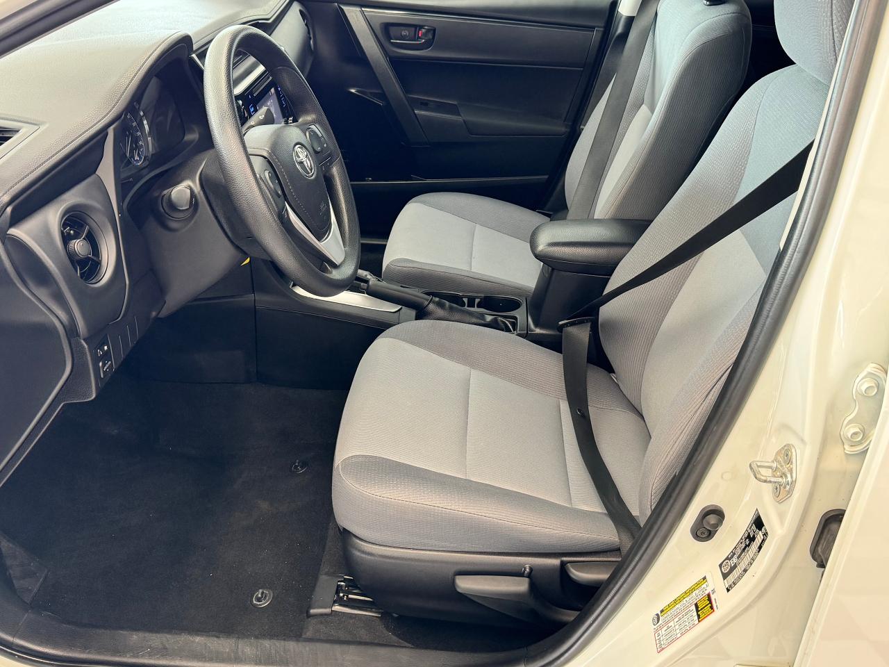 2019 Toyota Corolla CE+New Tires+Camera+Clean Carfax Photo80
