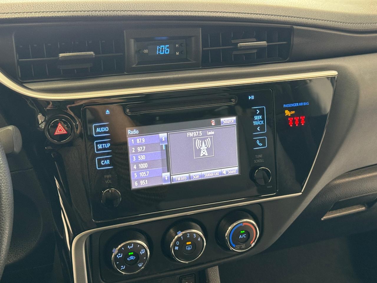 2019 Toyota Corolla CE+New Tires+Camera+Clean Carfax Photo71