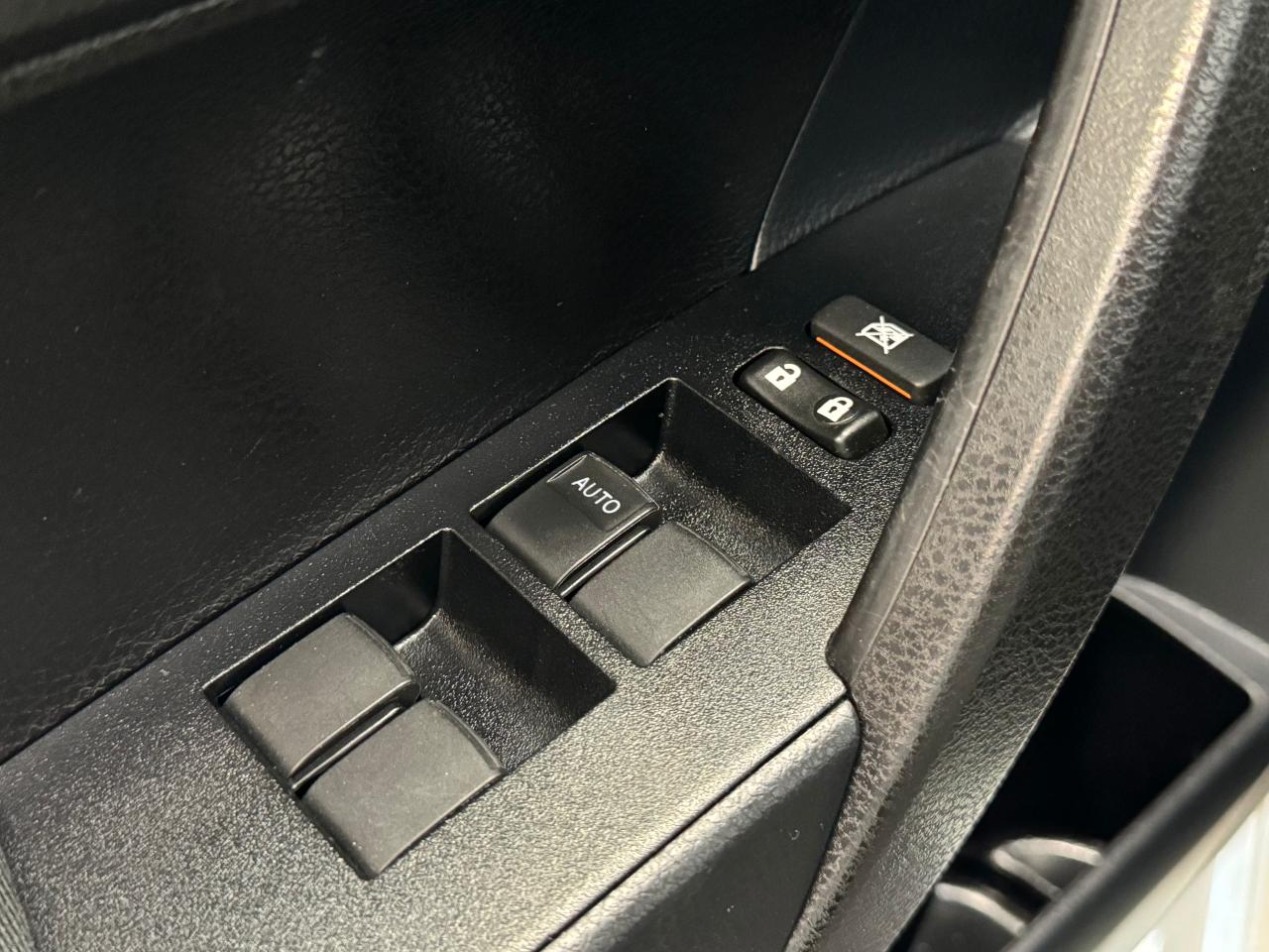 2019 Toyota Corolla CE+New Tires+Camera+Clean Carfax - Photo #47
