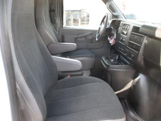 2021 GMC Savana 2500 RWD 2500 135" - Photo #9