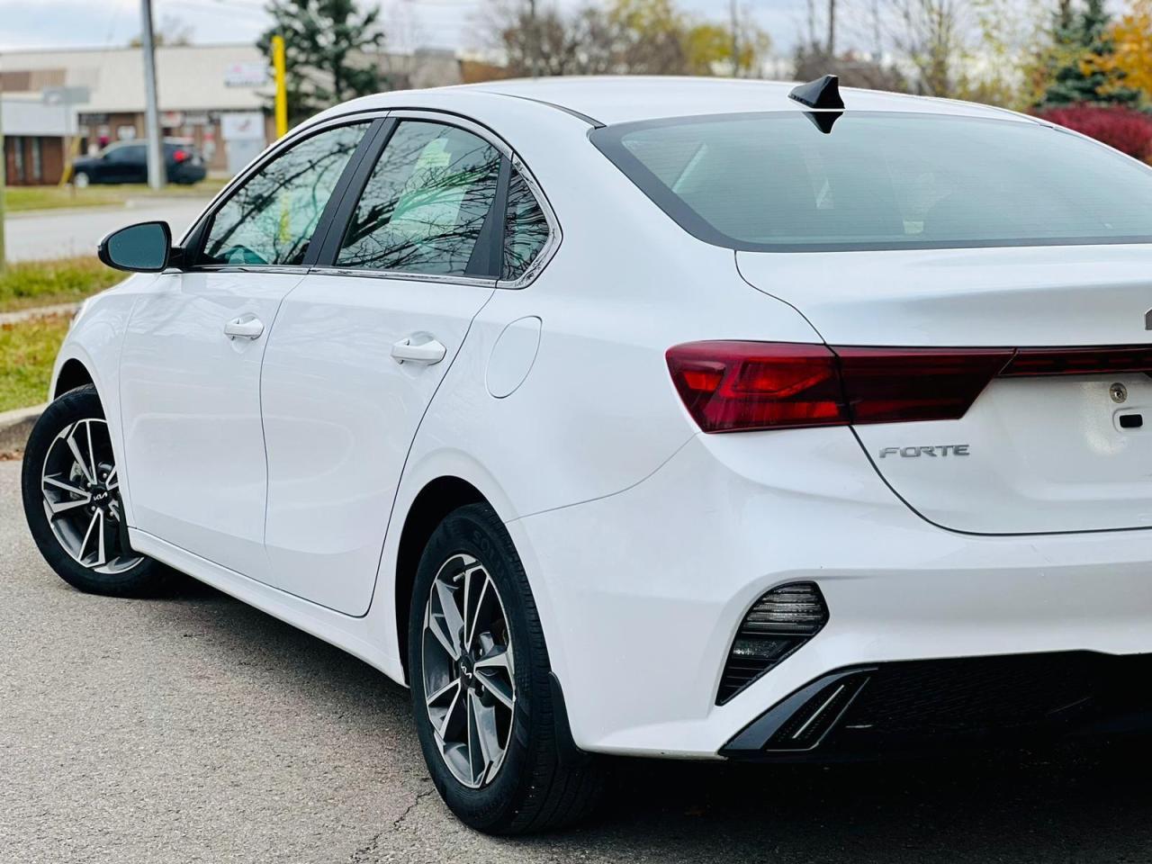 2022 Kia Forte EX Photo3