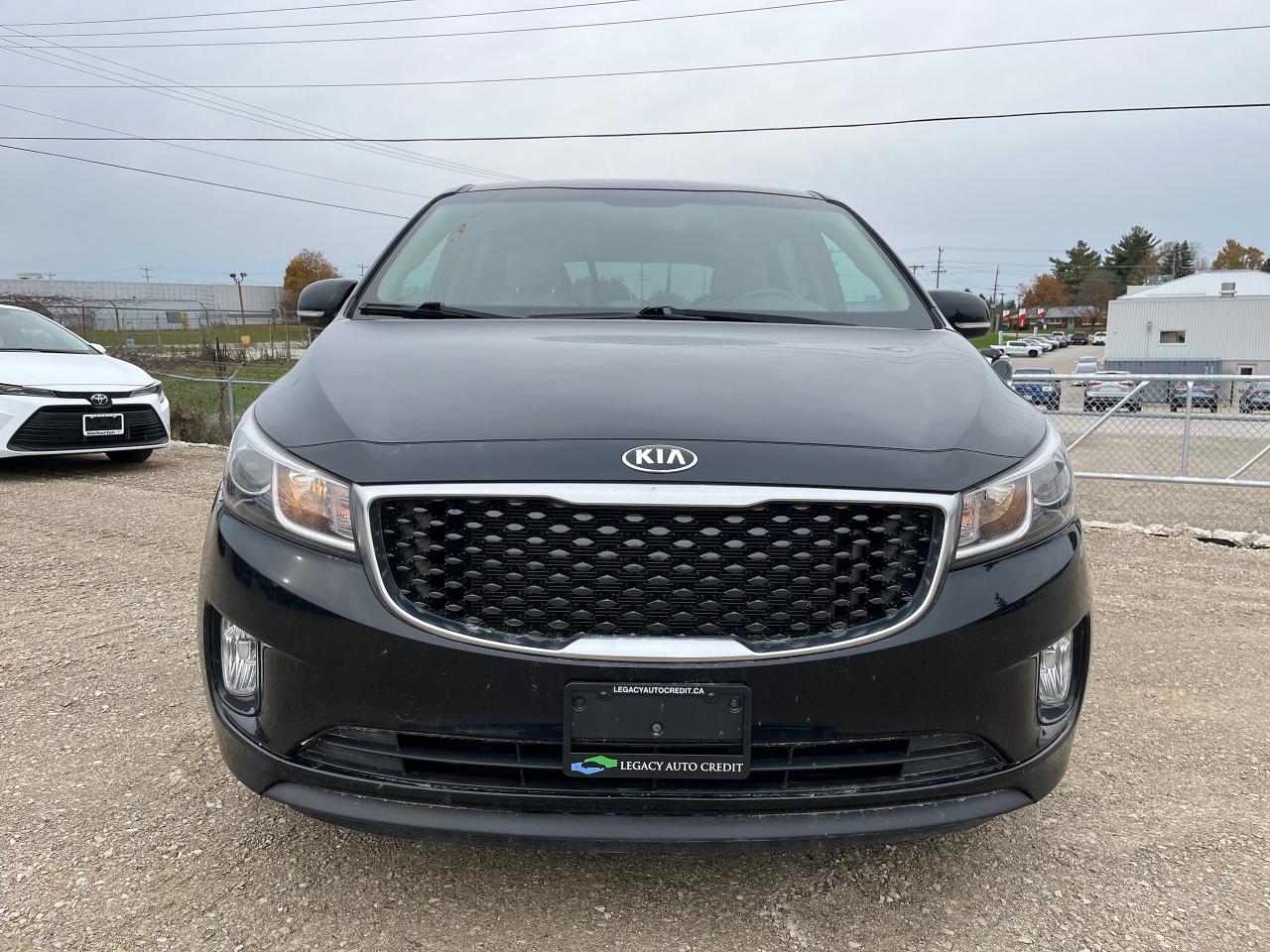 2018 Kia Sedona SX+ - Photo #2