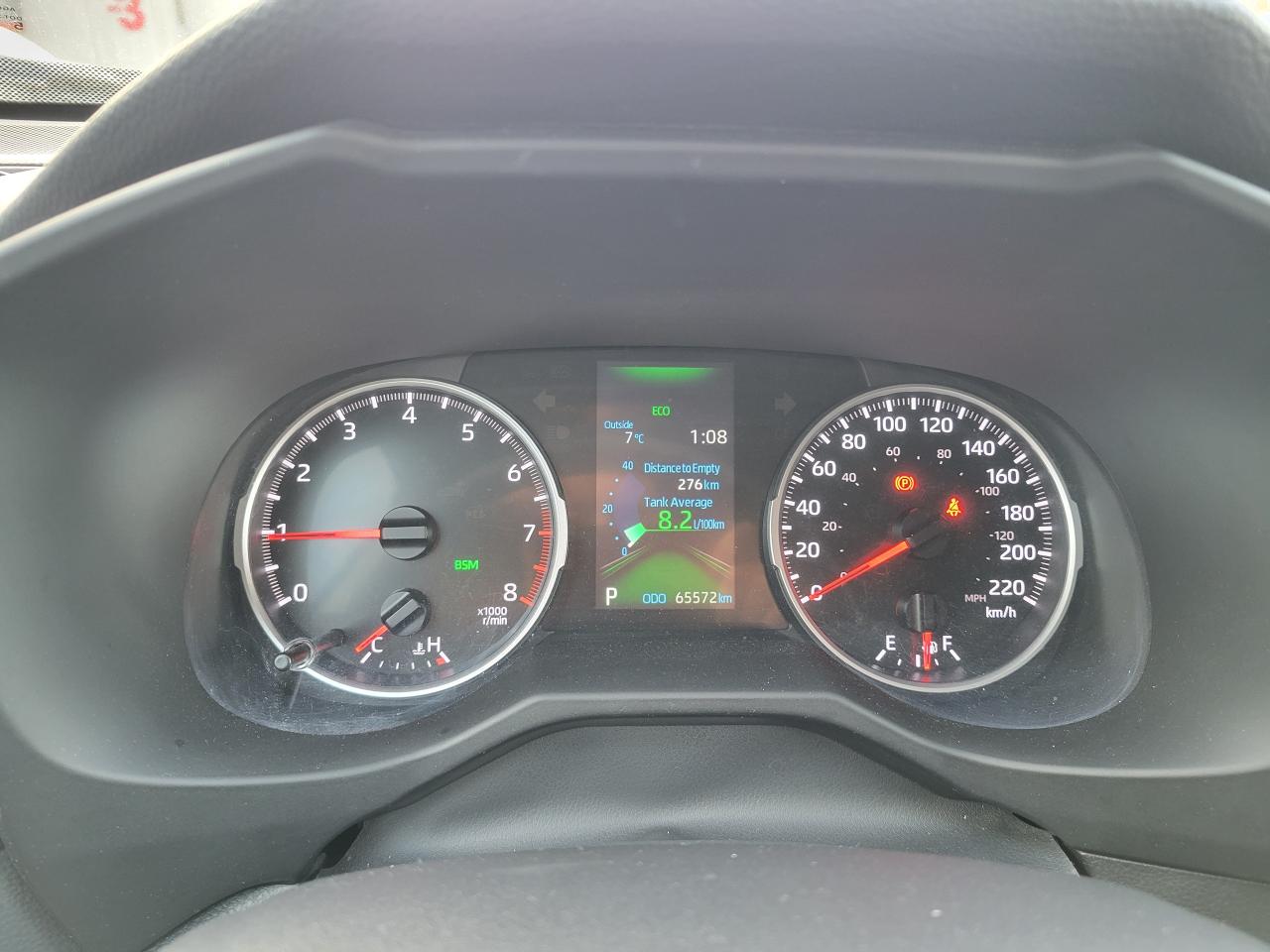 2021 Toyota RAV4 LE Photo5